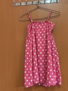 Cute Pink Polka Dot top fit size M at just 129