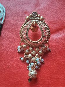 Necklace &amp; Earring Set