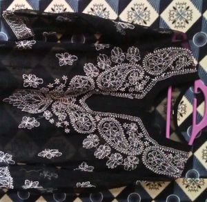 Elegant Black Embroidered Kurta