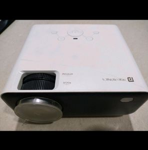 Portronics BEEM 200 Plus Multimedia LED Projector