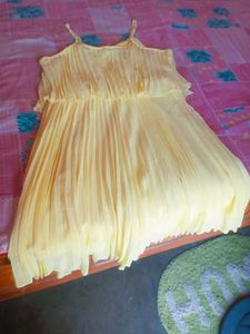 YELLOW DRESS