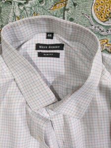 Men&#39;s Checkered Shirt