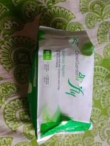 DewGarden Sanitary Napkins
