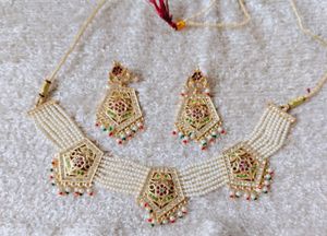Elegant Pearl & Gold Jewelry Set