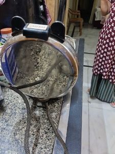Like New Roti Maker