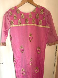 Beautiful Pakistani Kurti