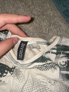 H&amp;M Graphic Print Crop Top