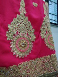 Elegant Pink Embroidered Saree with stylish embroi