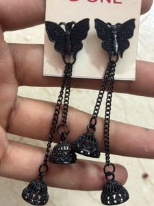 Black Earing