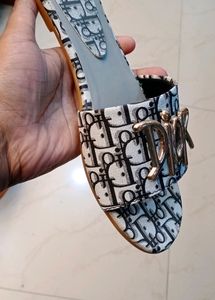 Dior Floaters