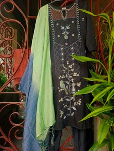 🆕 Tikhi Imli Embroidered Kurta Set