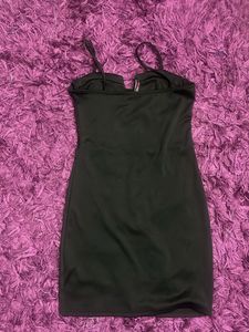 Chic Black Bodycon Mini Dress