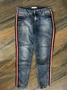 Striped Trim Jeans