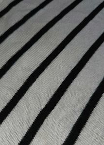 Levi&#39;s black&amp;white stripped pullover jersey