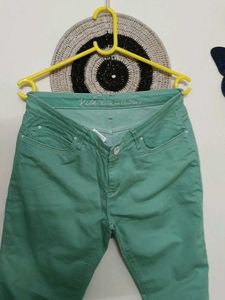 WOMEN&#39;S JEANS