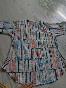 ‼️FREE DELIVERY‼️NEW Flared Sleeve Top