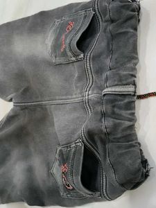Selling A Used Stretchable Jeans