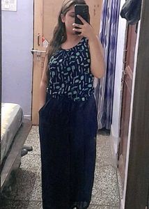 jumpsuit in blueee<3