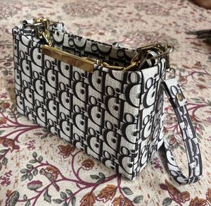 Sling Bag To Style With Daily Wear