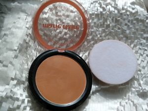 Marie Claire Paris Compact