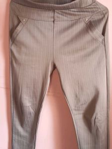 COFFEE BROWN COLOR JEGGING.