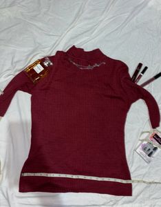 Turtle Neck Fitted Top Maroon