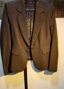 Brown Blazer - Stylish & Versatile