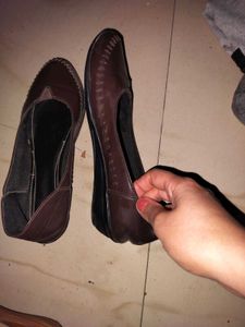 Women Dark Brown Bellies With Comfortable Wedges