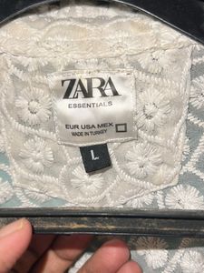 i sell my non use partywear white zara shirt
