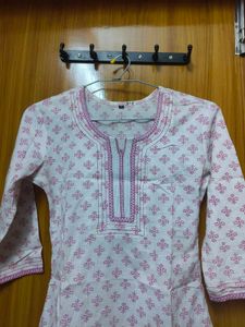 white cotton kurti