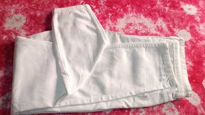White Straight Leg Pants(jeans)