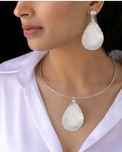 Silver Hasli Necklace With Earrings