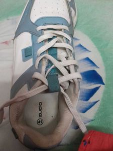 Zudio Sneakers