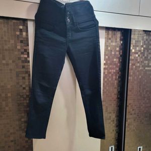 High Waisted Jeans