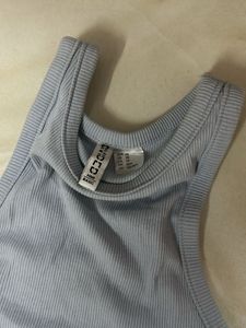 H&amp;M 2 Pack Of Tank Tops