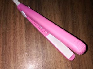 Pink Mini Hair Straightener