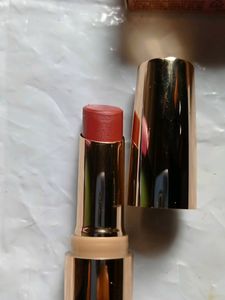 Lakme  Priming Matt Lipstick 9 To 5