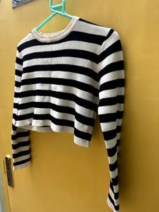 Striped Cropped Long Sleeve Top
