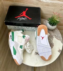 Jordan Retro 4 Pine Green Edition