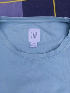 GAP Graphic Tee