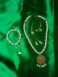 Pearl Jewelry Set