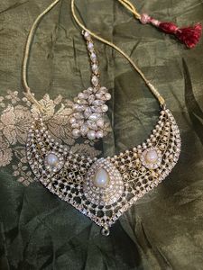 Pearl Heavy Set With Mangti ka