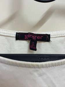 Printed white tank top with fringes