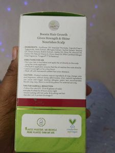 Mama Earth Onion Hair Oil