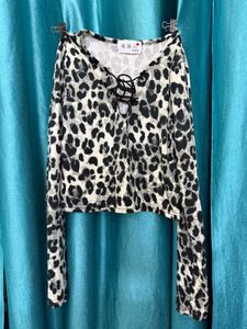Leopard Print Long Sleeve Top