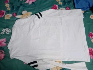 White Long Sleeve T-Shirt - M