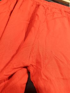 Red Embroidered Women&#39;s Kurta Set