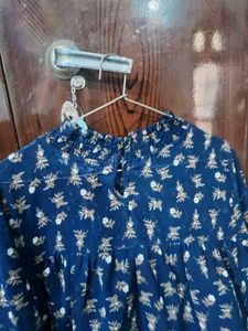 Stylish Blue Floral Top