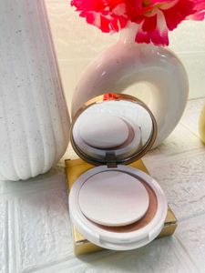 MyGlamm Super Serum Compact🖤