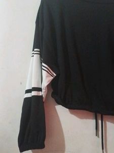 black and white thrift style zudio crop top